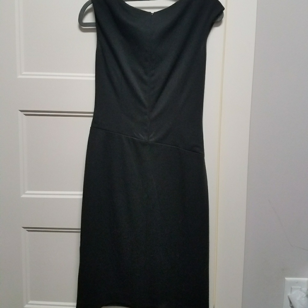 Dress - Picture 3 of 4